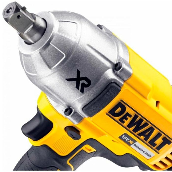 Аккумуляторный гайковерт DeWalt DCF899N ударный (без акк, без з/у)