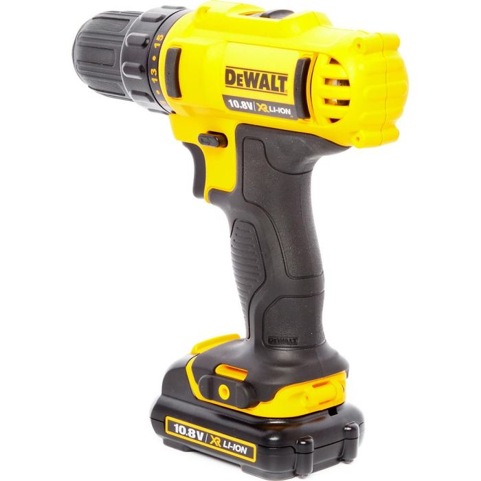 Аккумуляторная дрель-шуруповерт DeWalt DCD710C2