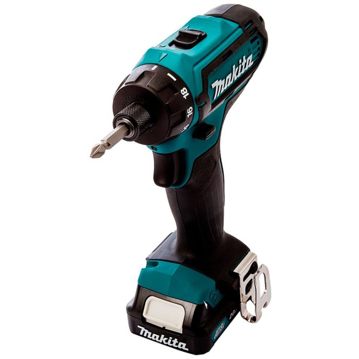 Аккумуляторная дрель-шуруповерт Makita DF031DWAE
