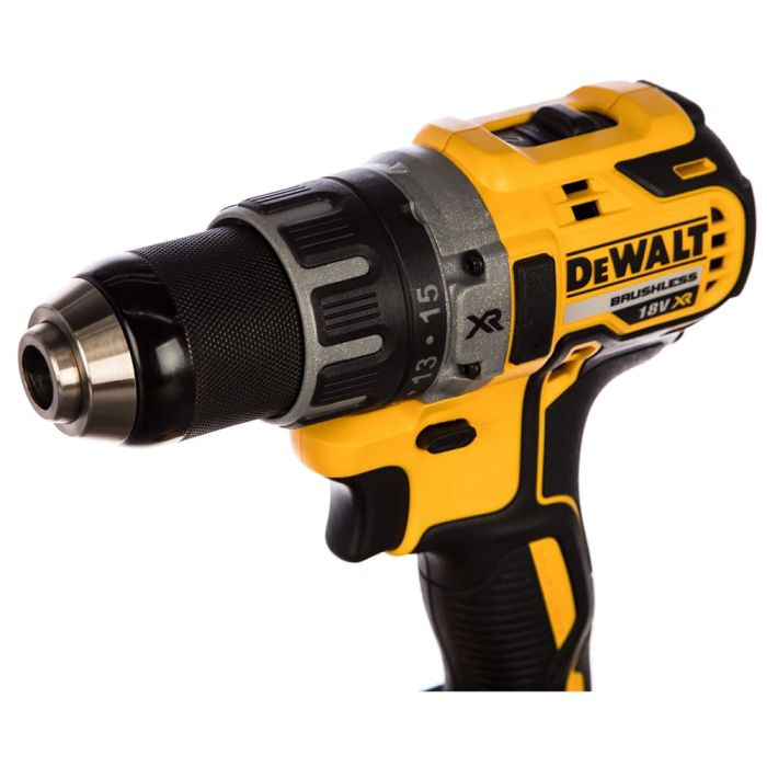 Аккумуляторная дрель-шуруповерт DeWalt DCD791L2T