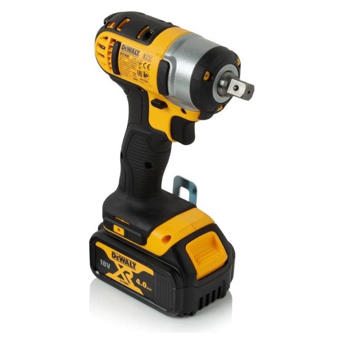 Аккумуляторный гайковерт DeWalt DCF880M2 ударный