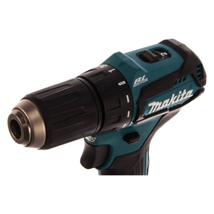 Аккумуляторная дрель-шуруповерт Makita DDF483RFE