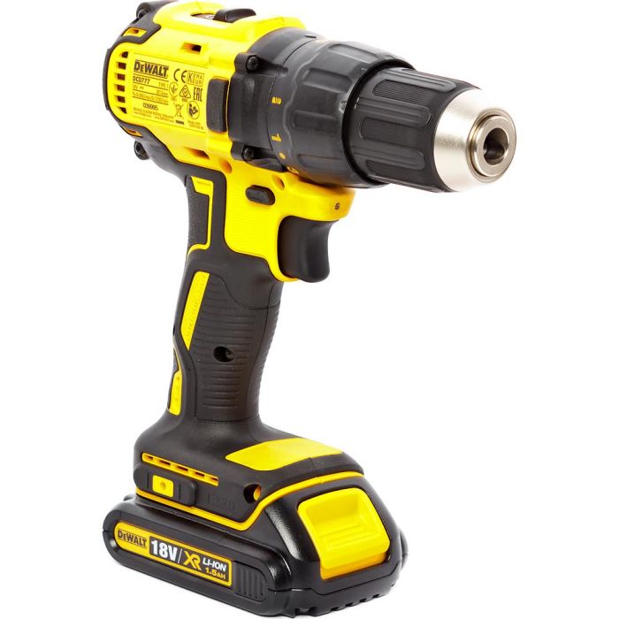Аккумуляторная дрель-шуруповерт DeWalt DCD777S2T