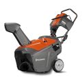 Бензиновый снегоуборщик Husqvarna ST 151 Бензиновый снегоуборщик Husqvarna ST 151