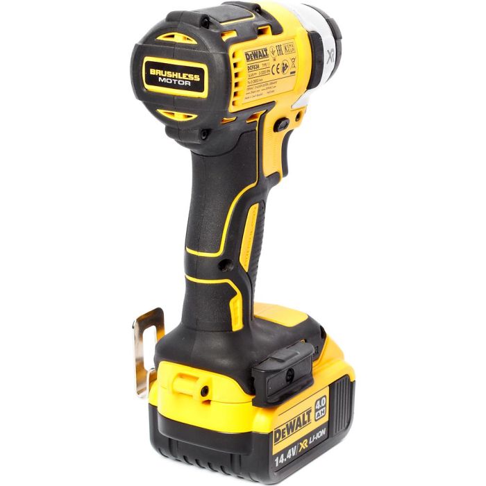 Аккумуляторная дрель-шуруповерт DeWalt DCF836M2 ударная