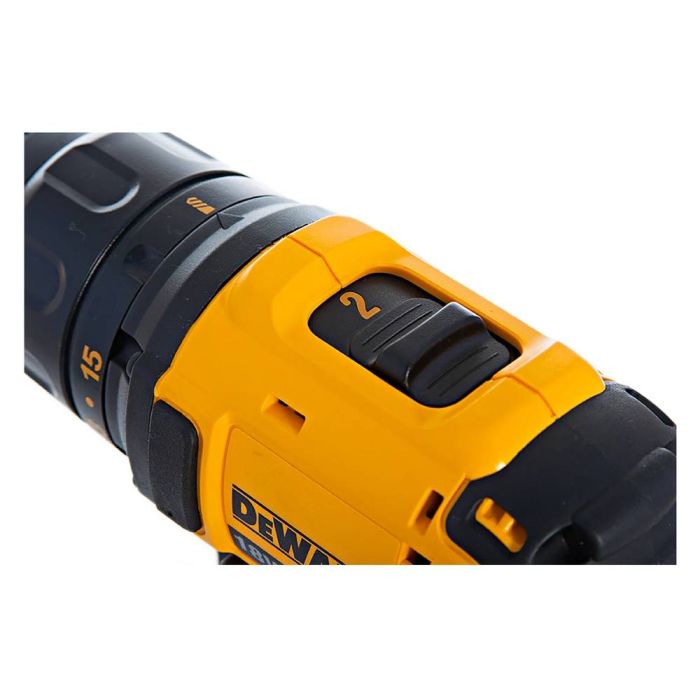 Аккумуляторная дрель-шуруповерт DeWalt DCD780C2