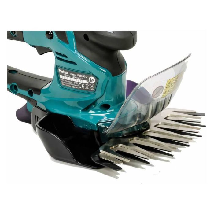 Аккумуляторные ножницы Makita UM600DWAE