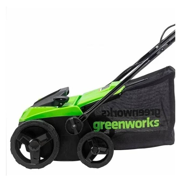 Электрический аэратор-скарификатор Greenworks GDT15